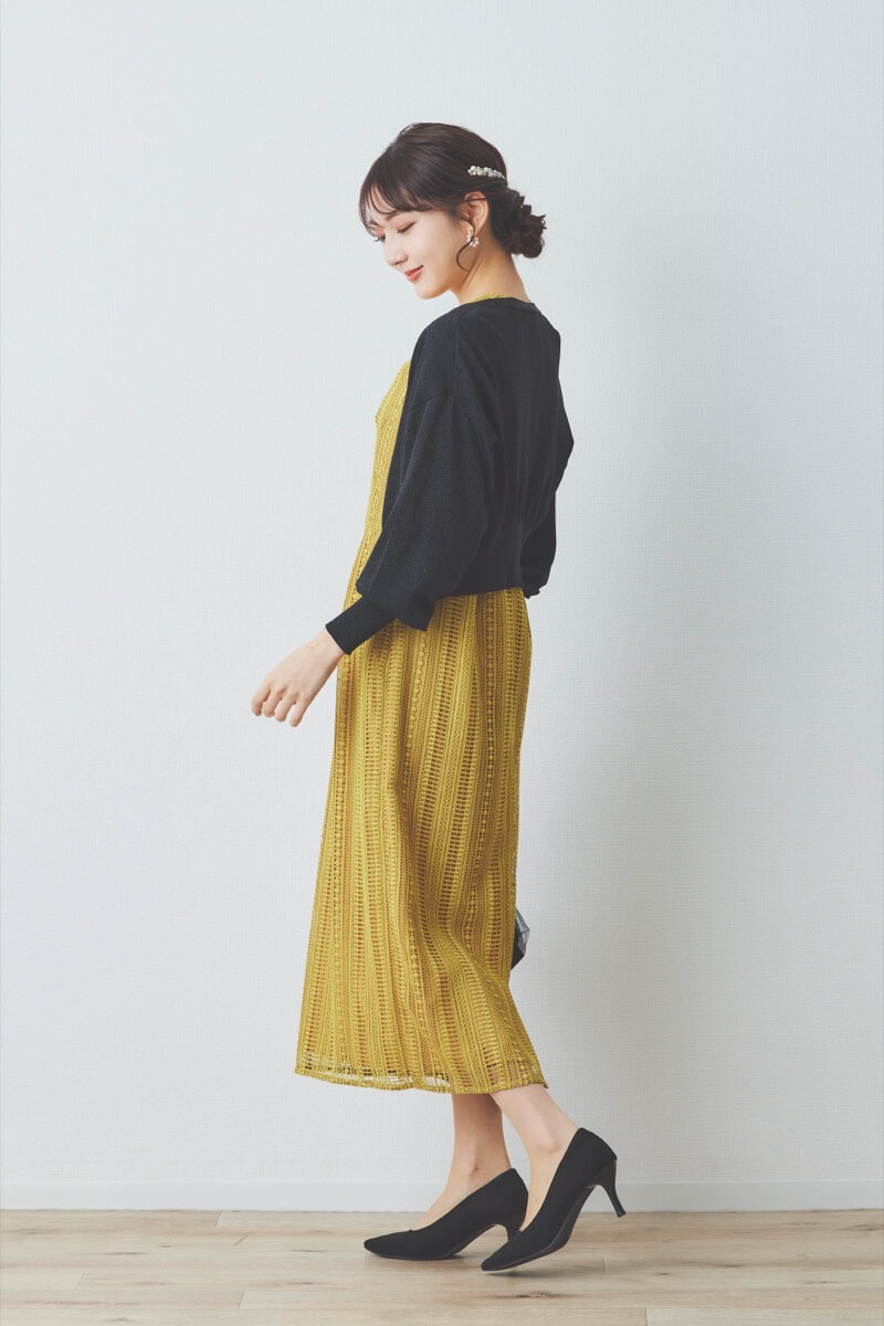 イエローのデザインパールレースドレス