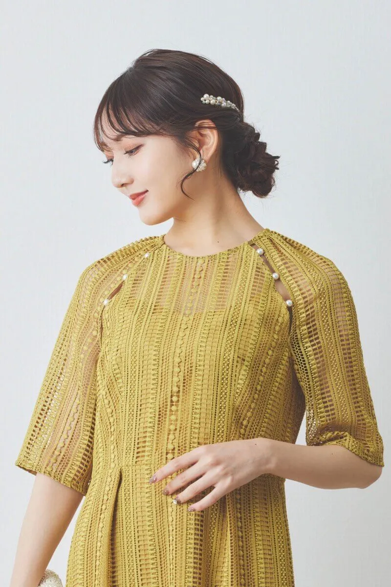 イエローのデザインパールレースドレス