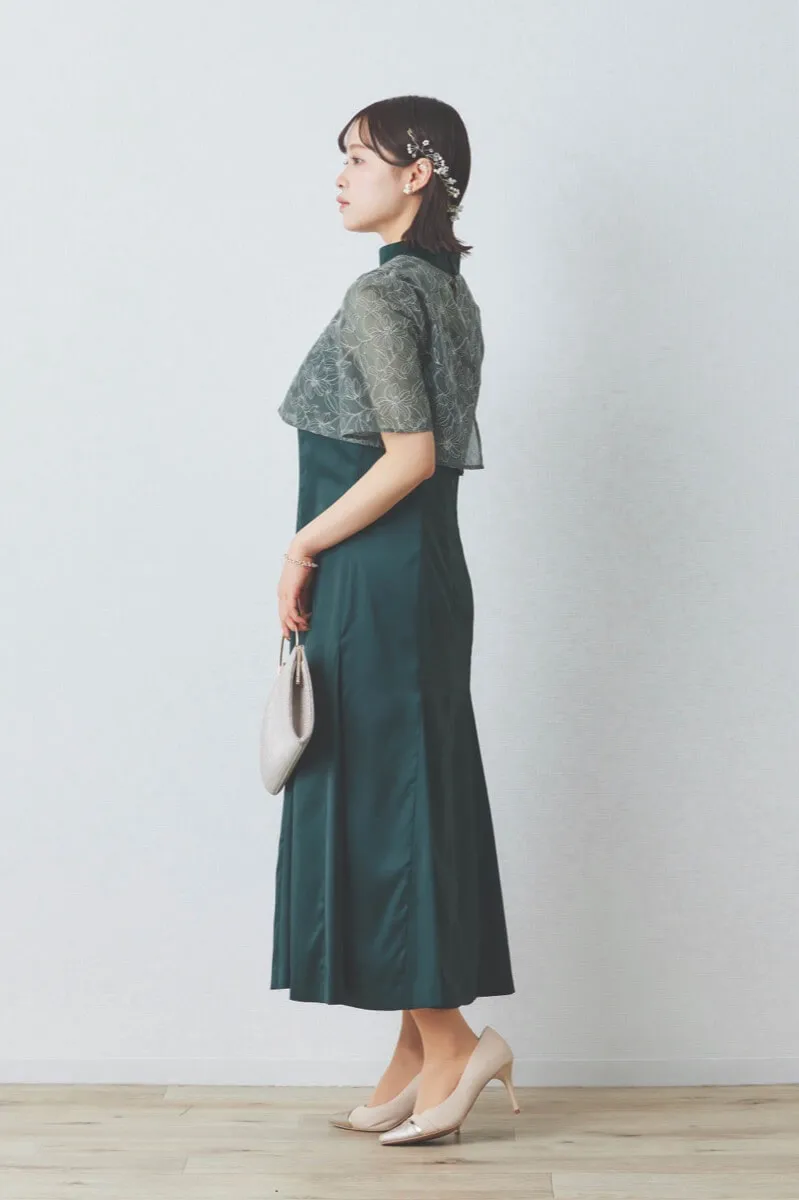 ダークグリーンの刺繍トップスマットサテンドレス