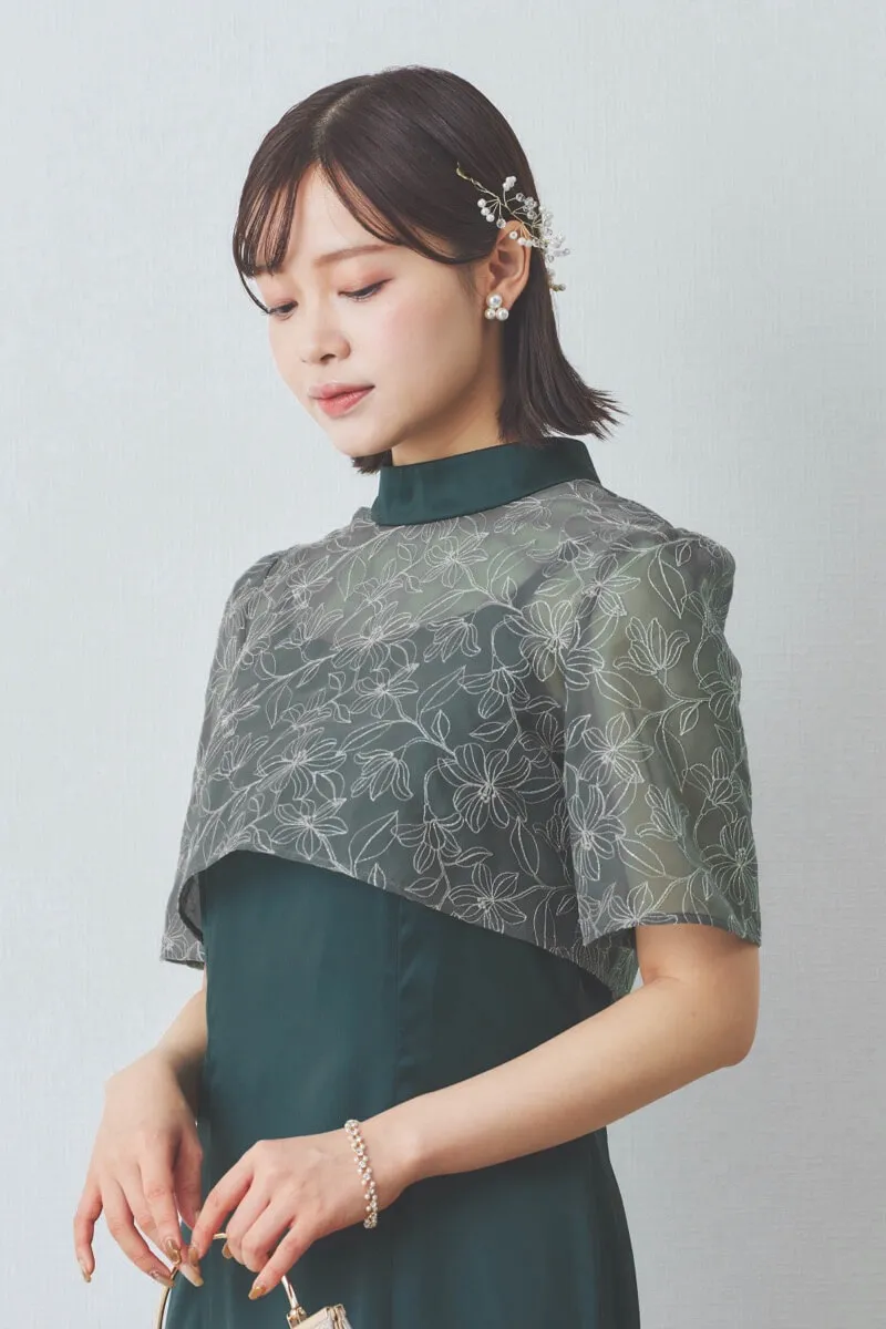 ダークグリーンの刺繍トップスマットサテンドレス