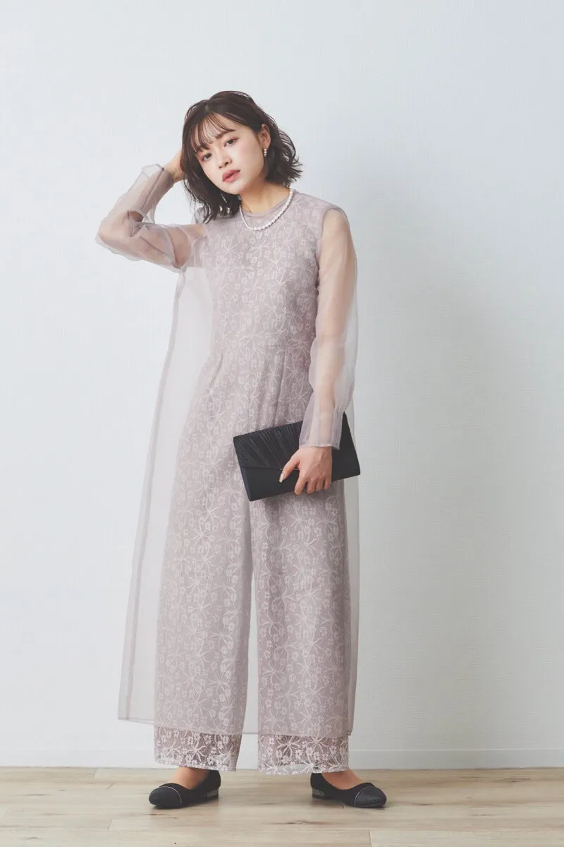 ピンクベージュのシアーレイヤードオールインワンドレス