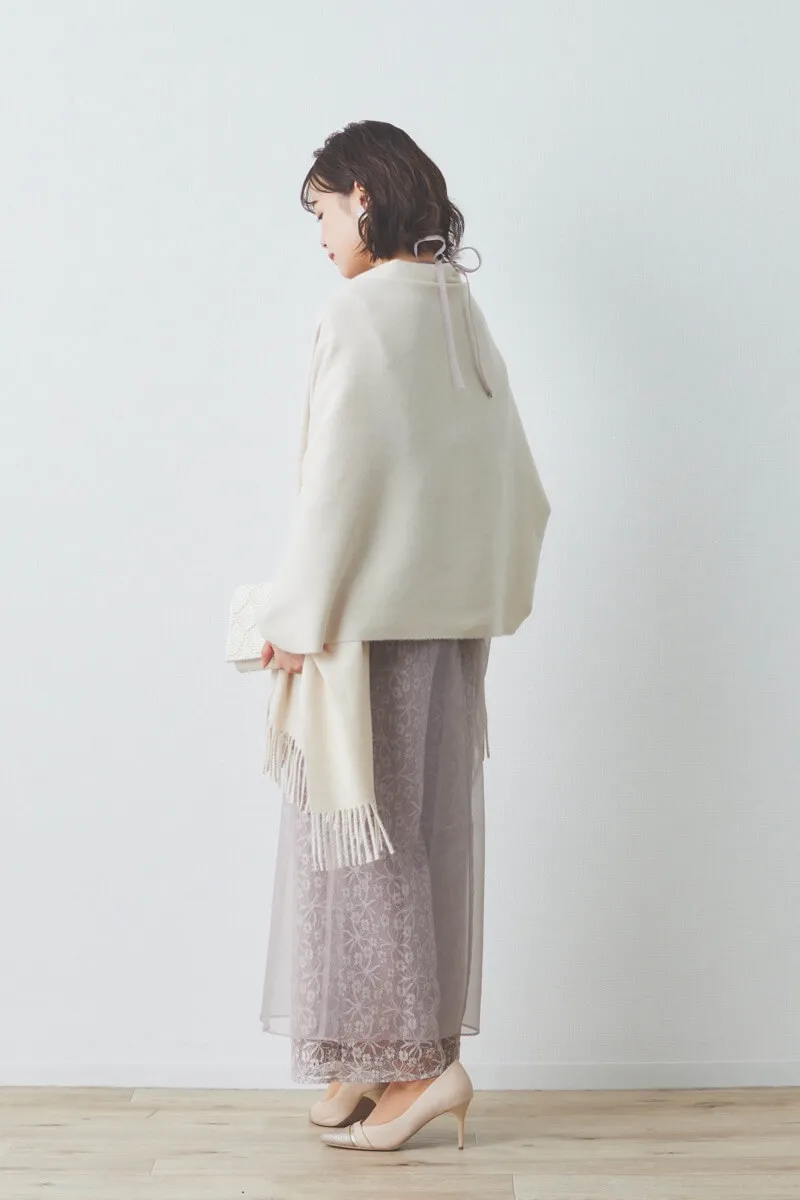 ピンクベージュのシアーレイヤードオールインワンドレス