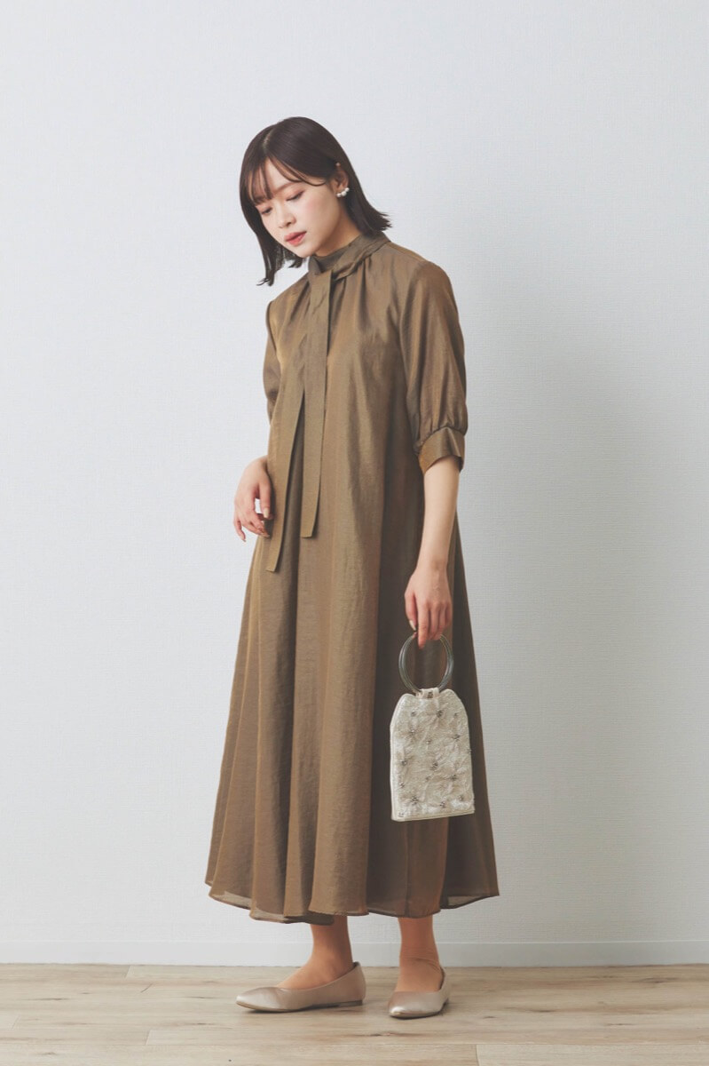 ブラウンのシャンブレーAラインドレス