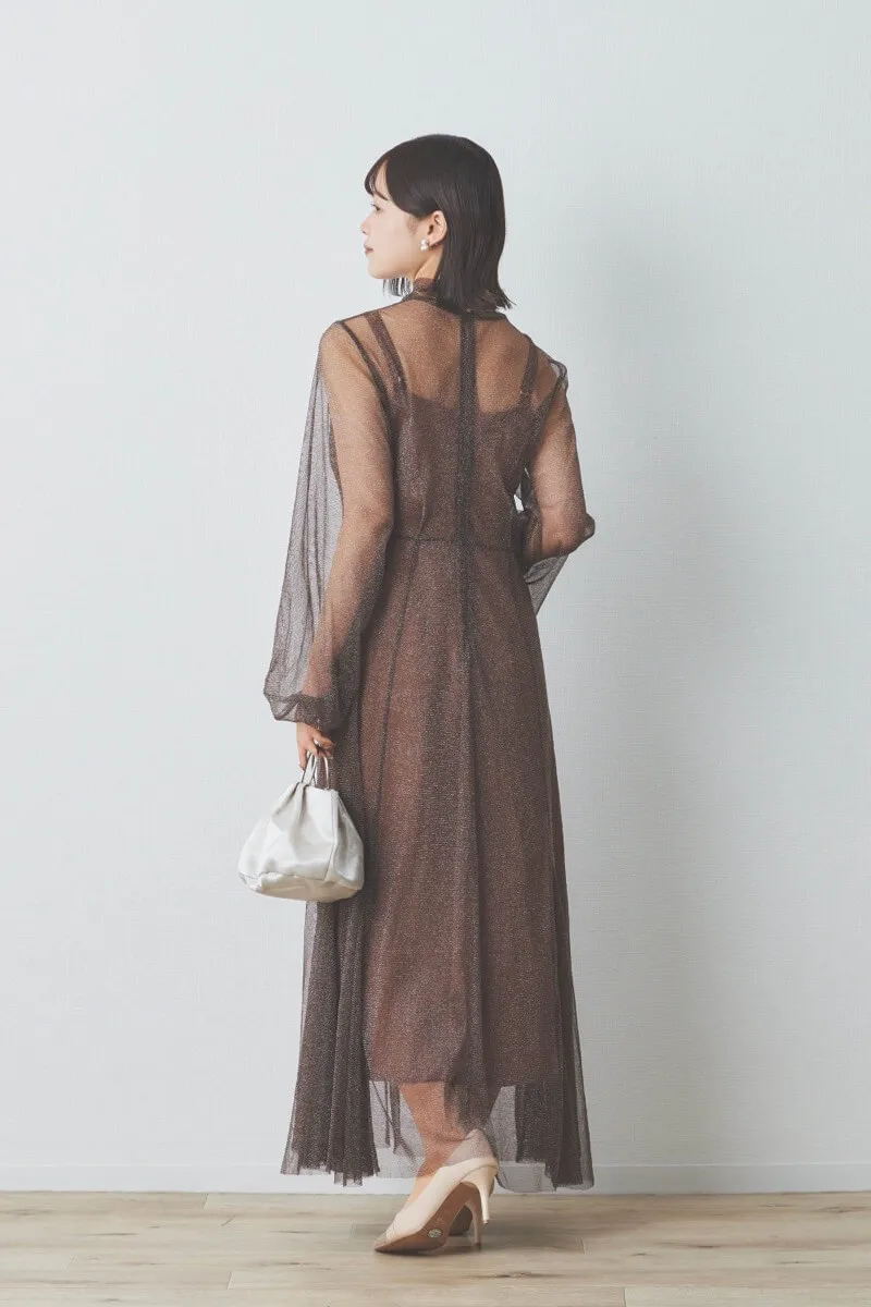 ブラウンのロングスリーブラメチュールドレス
