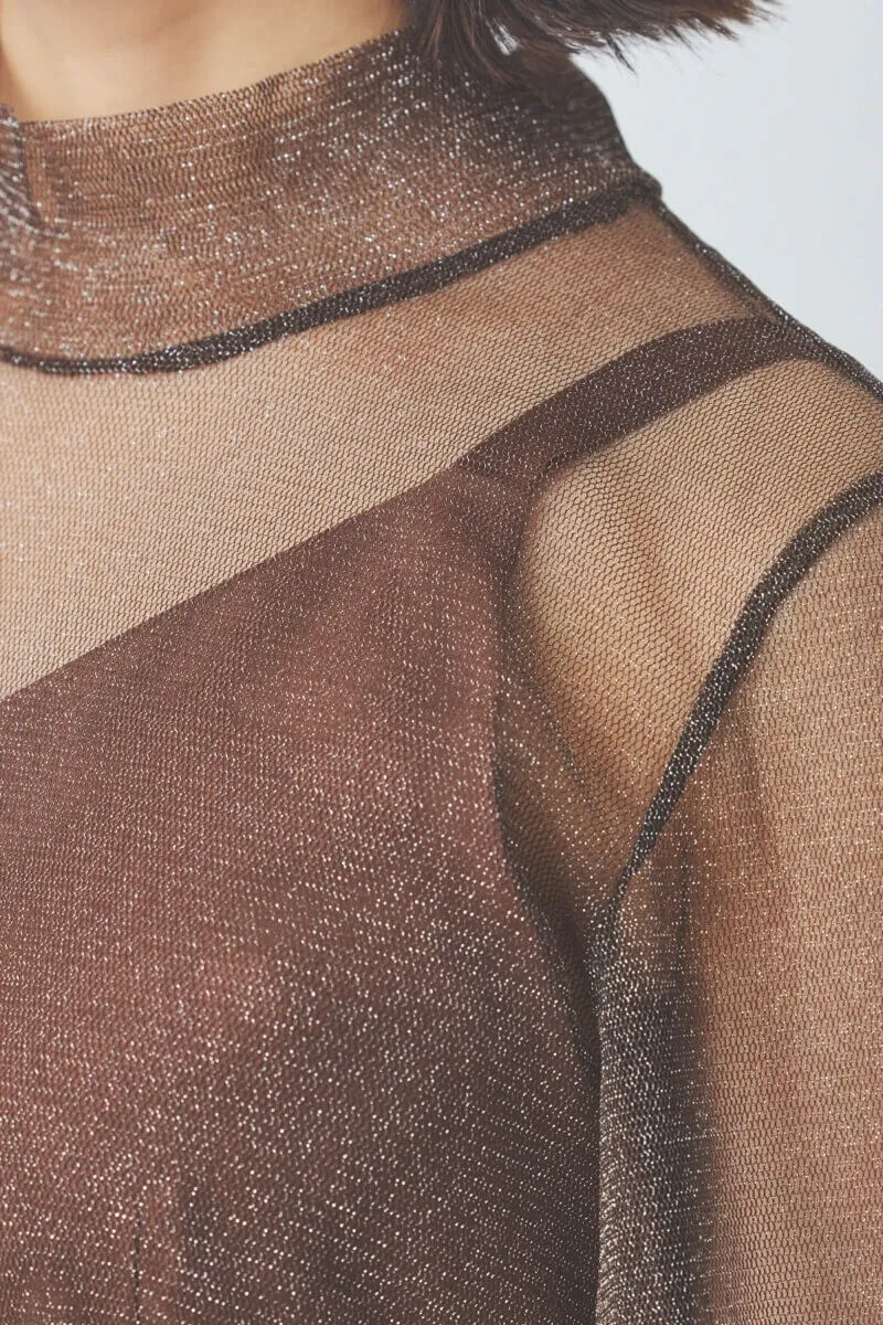 ブラウンのロングスリーブラメチュールドレス