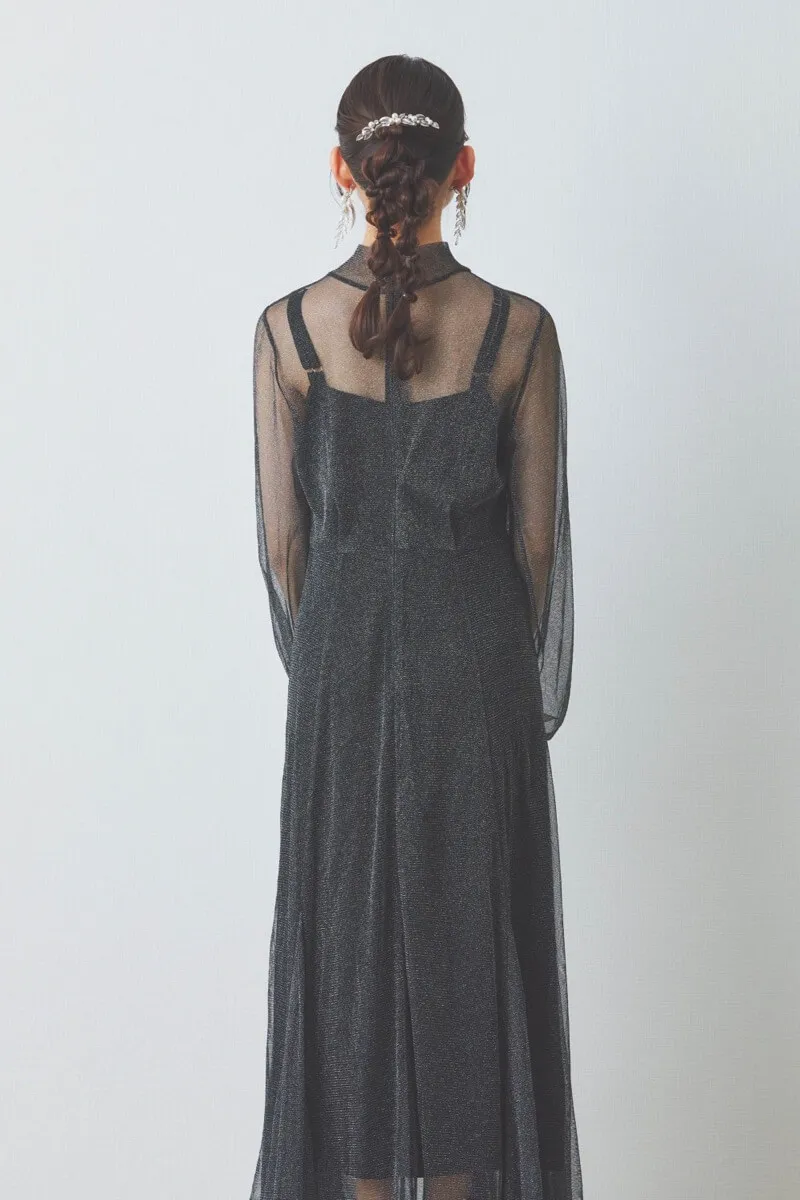 ブラックのロングスリーブラメチュールドレス