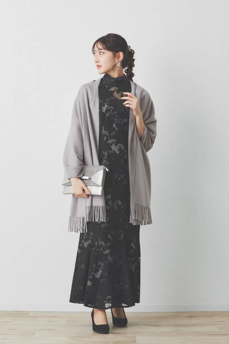 ブラックのクラフトレースマーメイドドレス