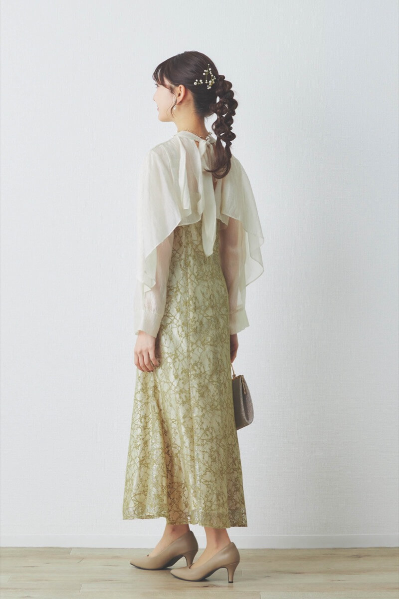 イエローのリボンブラウス付きマーメイドドレス