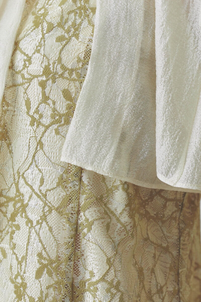 イエローのリボンブラウス付きマーメイドドレス