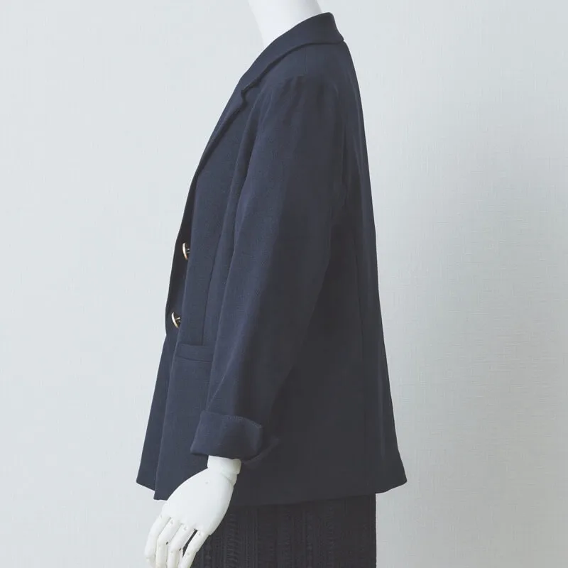 ネイビーの艶消し金ボタンジャケット