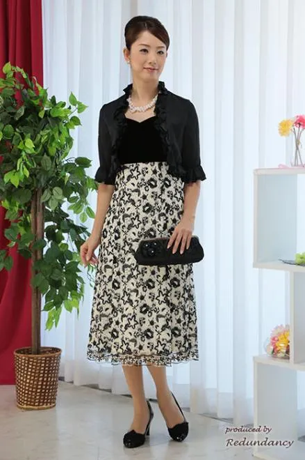 ブラック×ベージュのウエストリボンレースドレスコーディネートセット