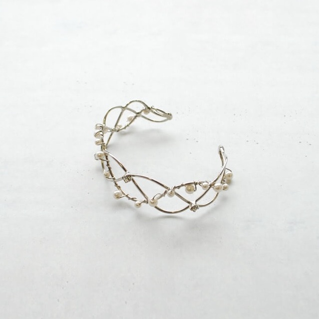 透かしシルバーバングル
