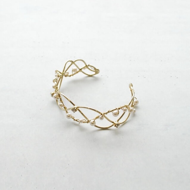 透かしゴールドバングル