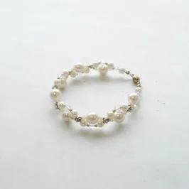 ホワイトパールとビジューのブレスレット