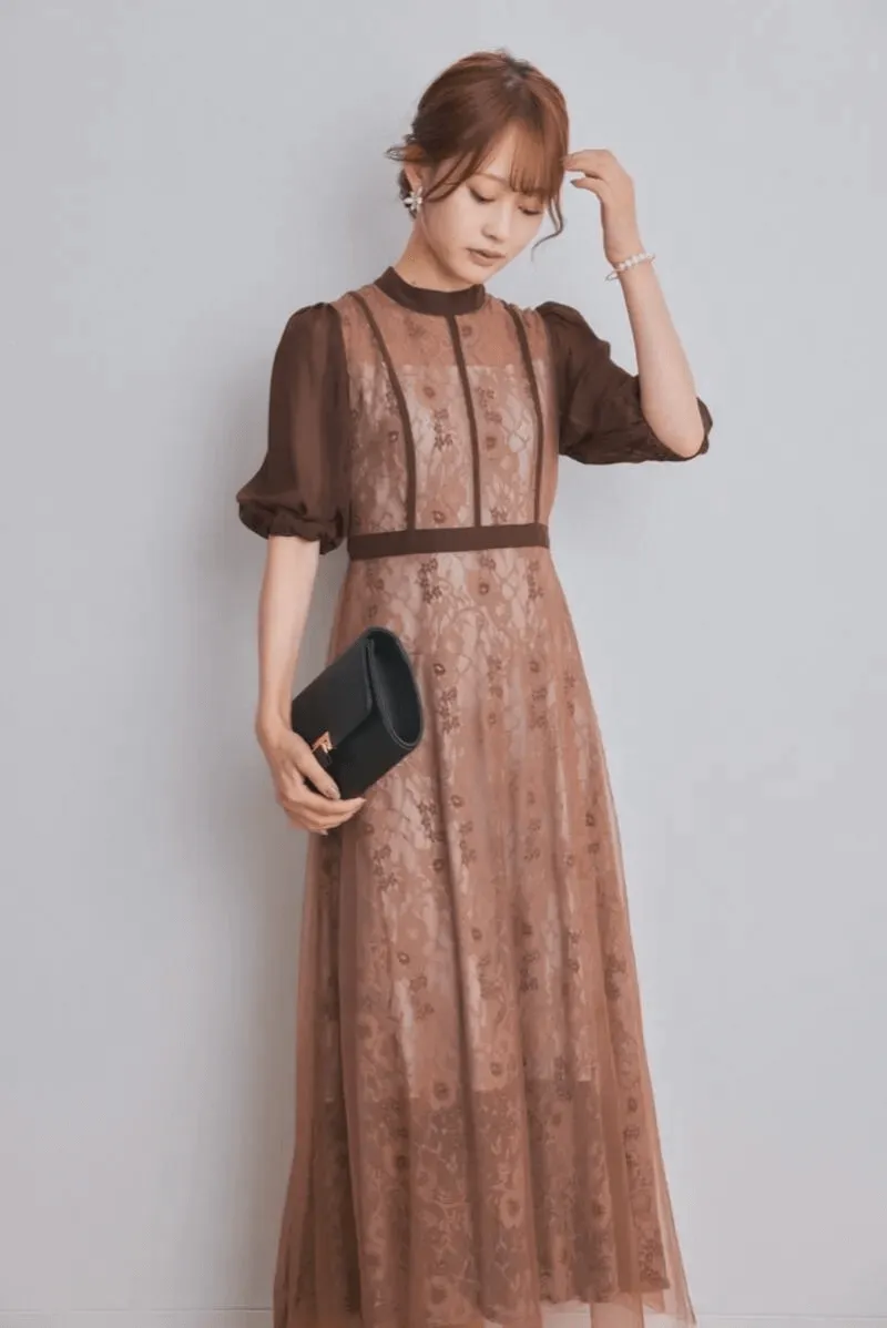 ブラウンのハイウエストチュールレースドレス