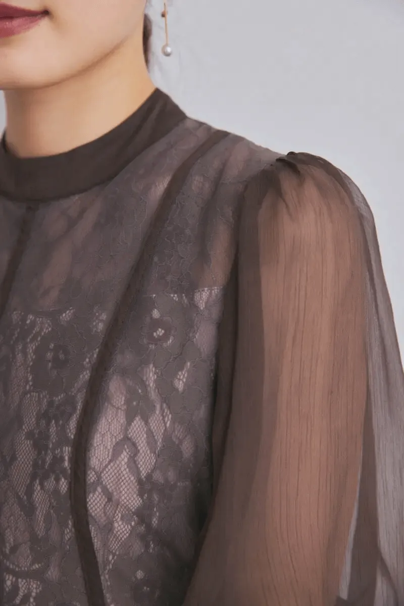 グレーのハイウエストチュールレースドレス