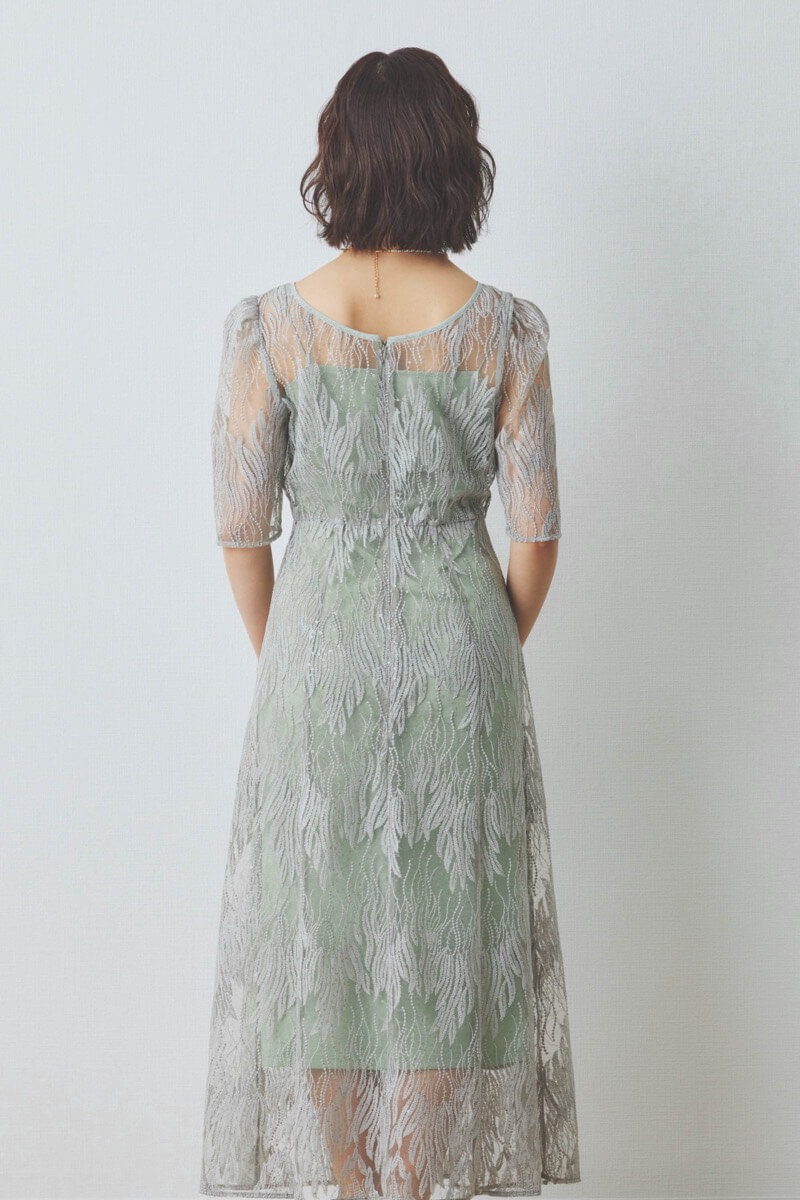 ミントのスパンコールアネモネドレス