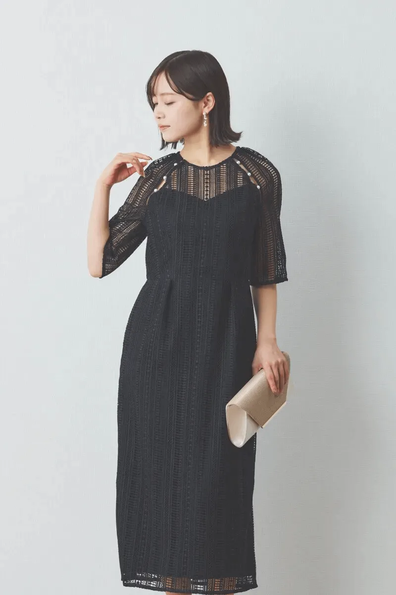 ブラックのデザインパールレースドレス