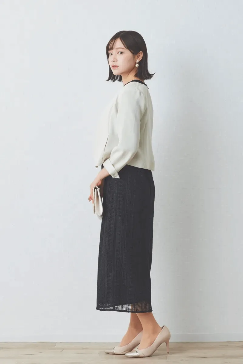 ブラックのデザインパールレースドレス