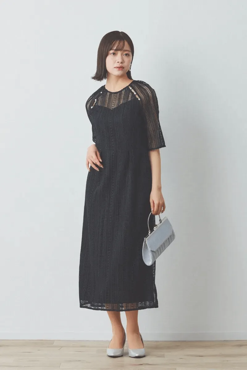 ブラックのデザインパールレースドレス