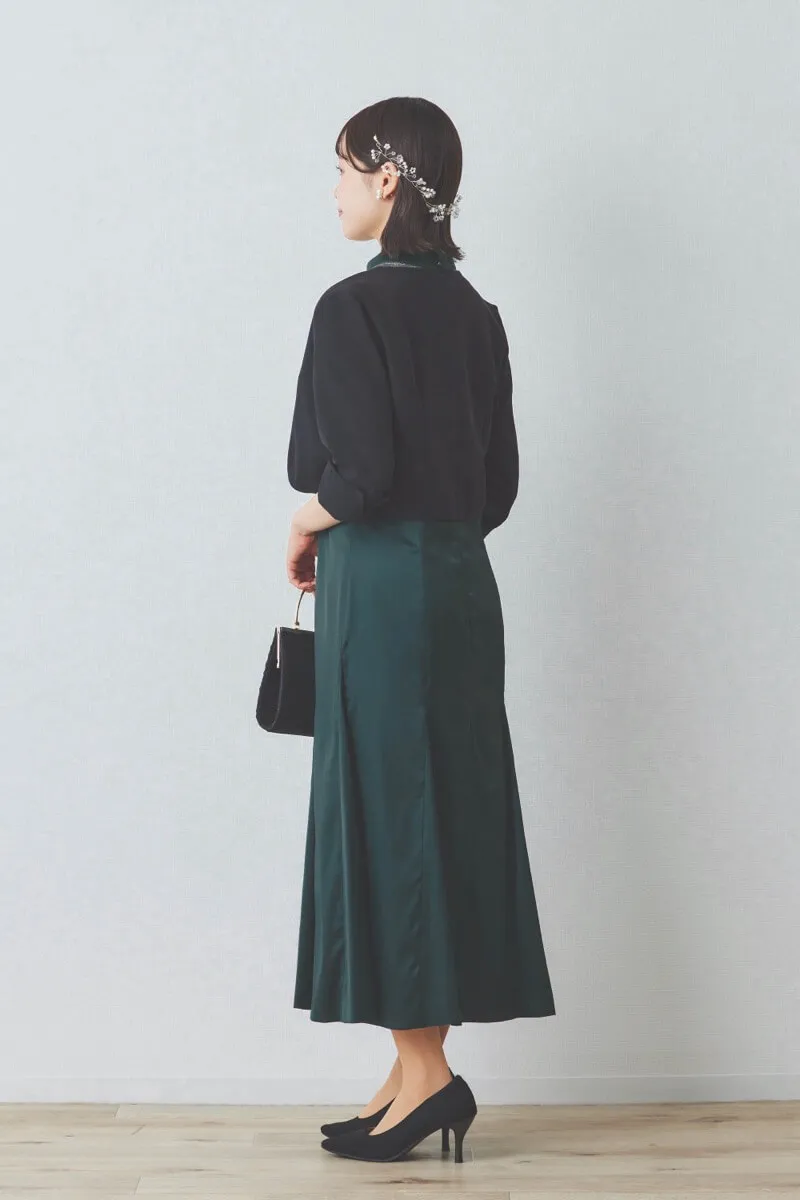 ダークグリーンの刺繍トップスマットサテンドレス