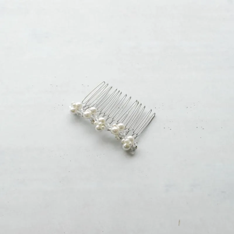 パール×ビーズのシルバーコーム