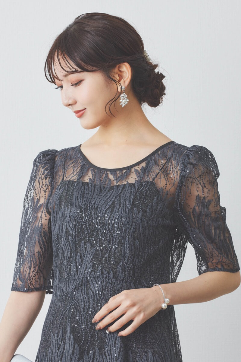 ダークグレーのスパンコールアネモネドレス