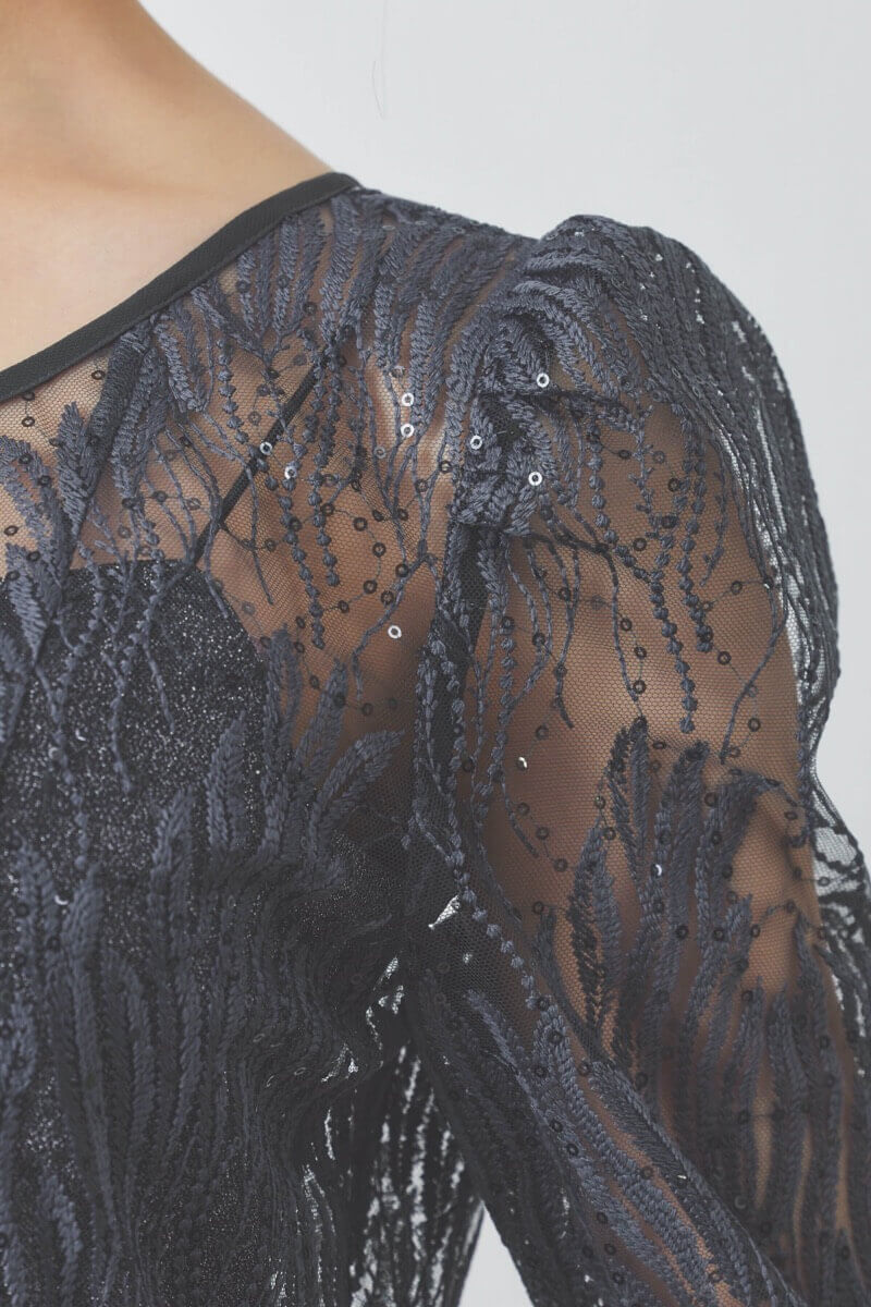 ダークグレーのスパンコールアネモネドレス