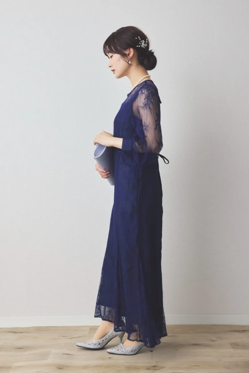 ネイビーのバックリボン総レースドレス