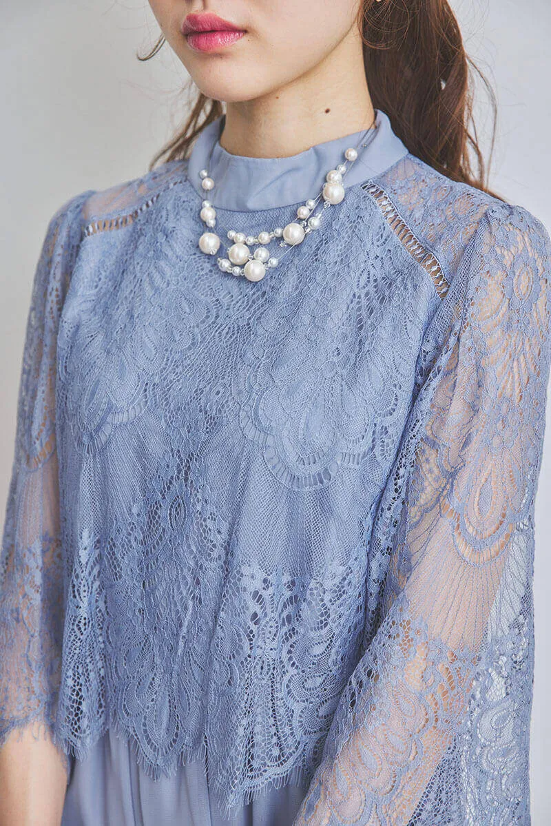 ブルーグレーのボトルネックフレアドレス