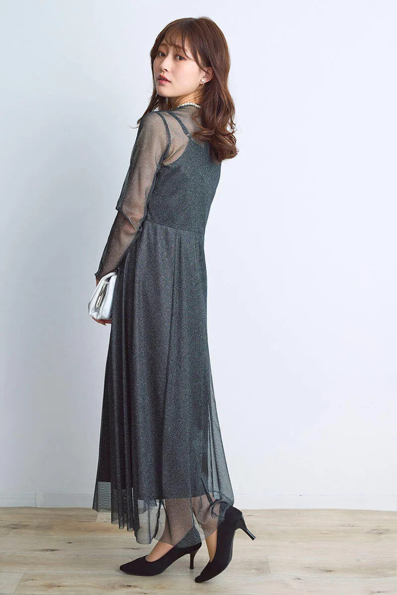 ブラックのラメチュールメロウドレス