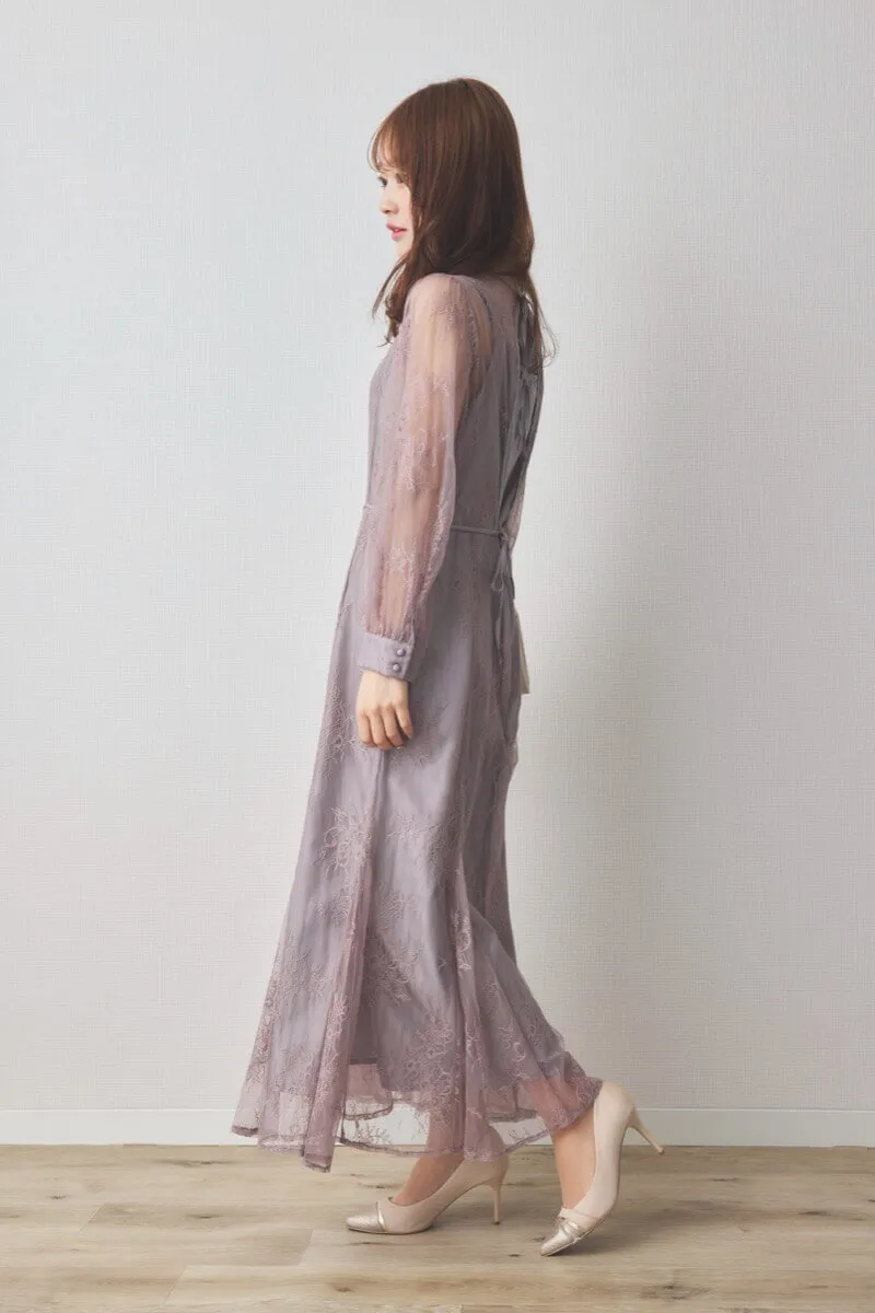 グレージュのバックリボン総レースドレス