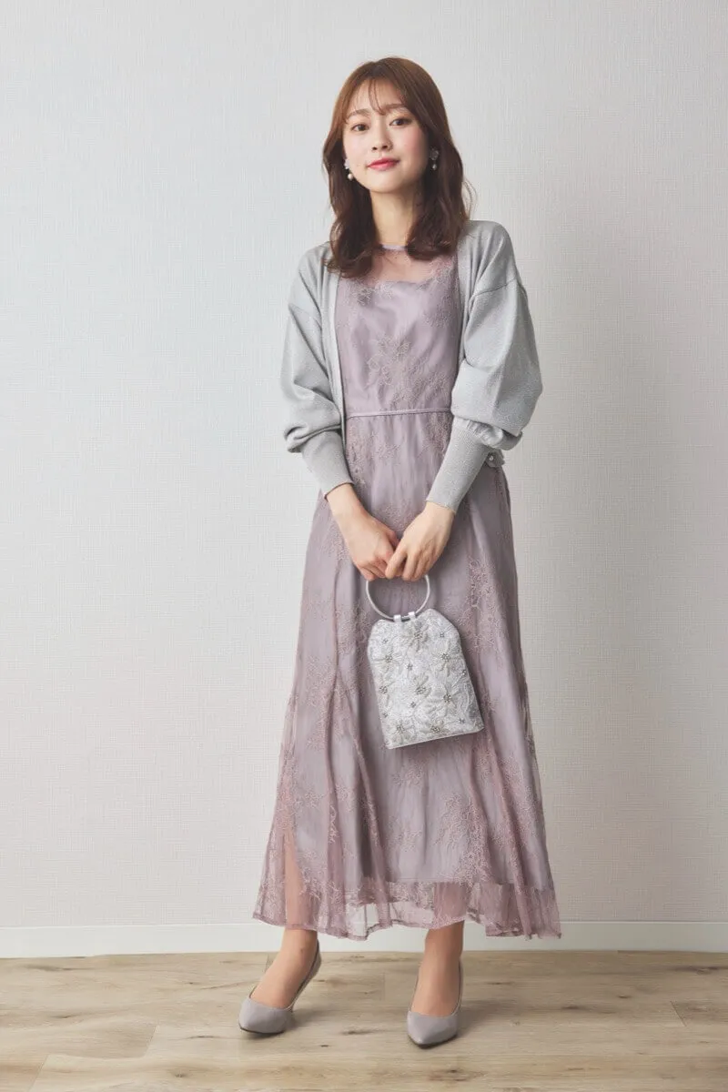 グレージュのバックリボン総レースドレス