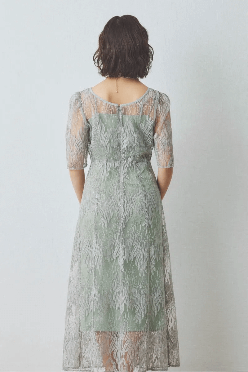 ミントのスパンコールアネモネドレス