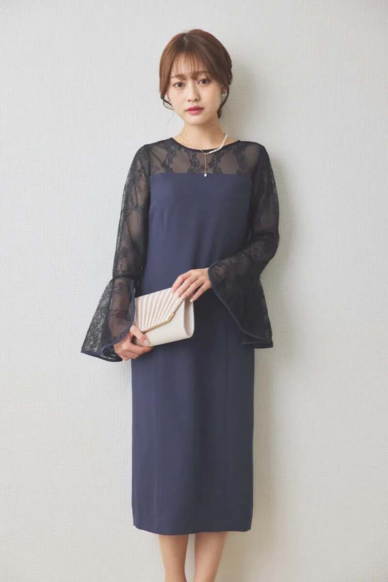 ブルーのフレアスリーブIラインドレス