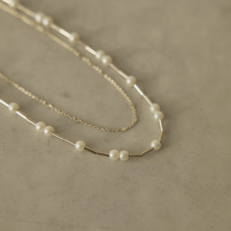 パールとゴールドチェーンの2連ネックレス