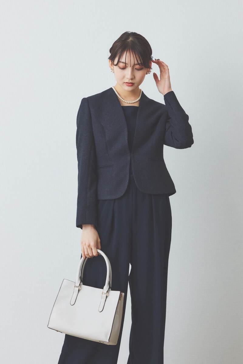 ネイビーのレース袖ワイドパンツセレモニースーツセット