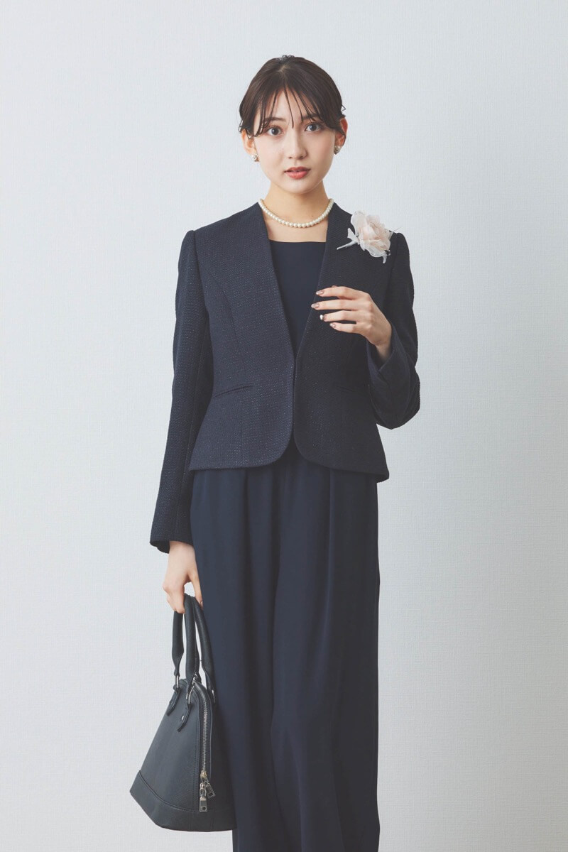 ネイビーのレース袖ワイドパンツセレモニースーツセット