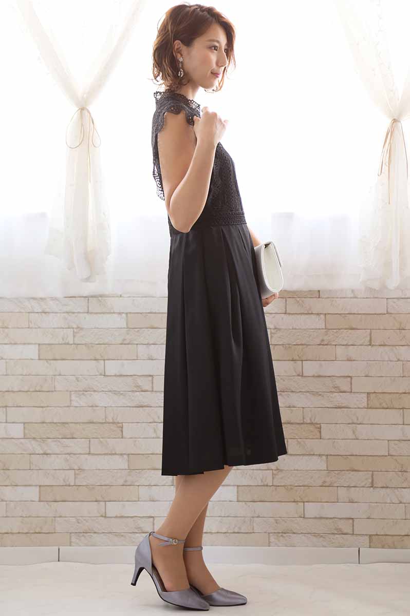 ブラックのスタンドカラーレースドレスコーディネートセット