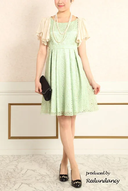 ミントグリーンの花柄総レース背中編み上げドレス
