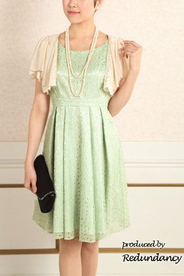 ミントグリーンの花柄総レース背中編み上げドレス