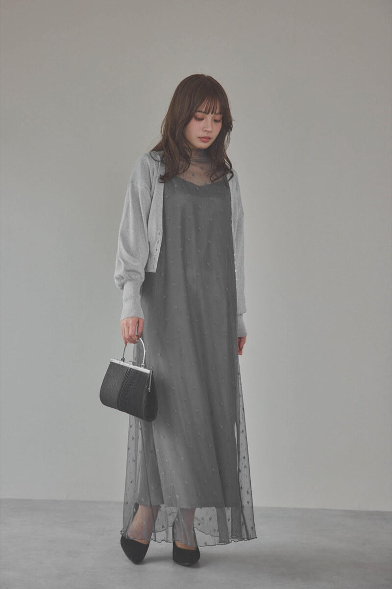 ブラックのグリッタープリーツバッグ