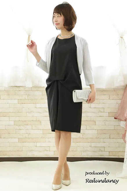 シルバーのラメ入り7分袖ボレロ