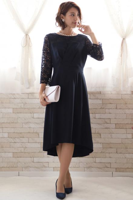 ピンクのラメ入りクラッチバッグ