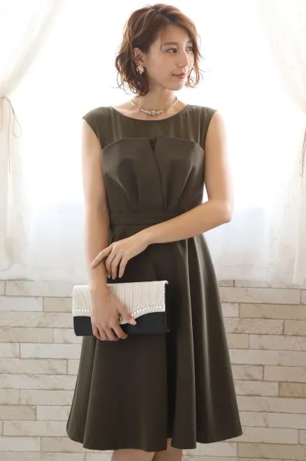 ゴールドのビジューストーンチョーカー