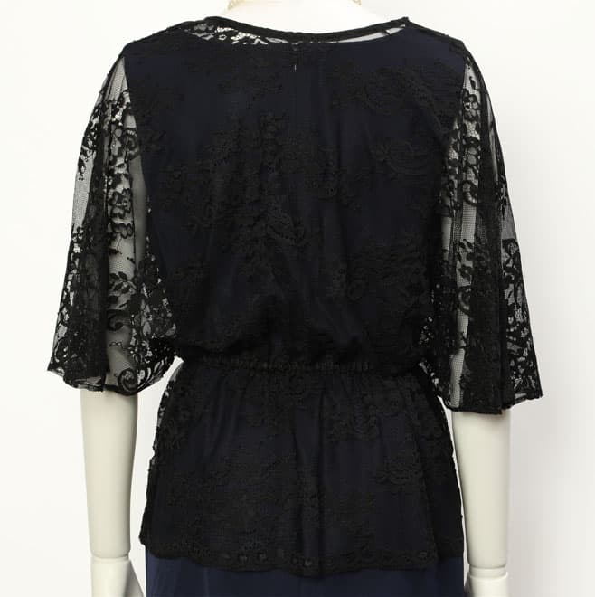 ブラックのチュールレースの花柄ボレロ