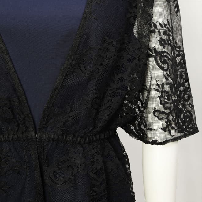 ブラックのチュールレースの花柄ボレロ
