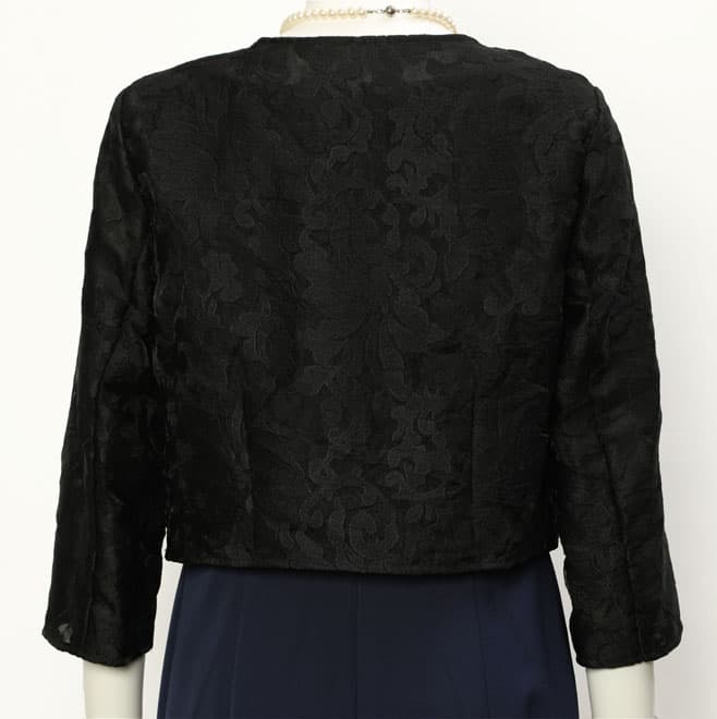 ブラックのオーガンジージャガードボレロ