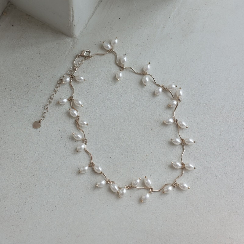 しずくパールのゴールドウェーブネックレス