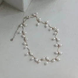 しずくパールのゴールドウェーブネックレス